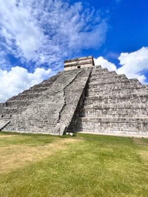 Chichen-Itza-pyramide-maya-image