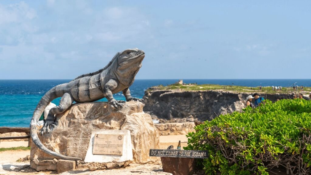 isla mujeres mer image