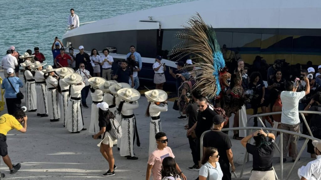 Show d'inauguration pour le Ferry Xcaret
